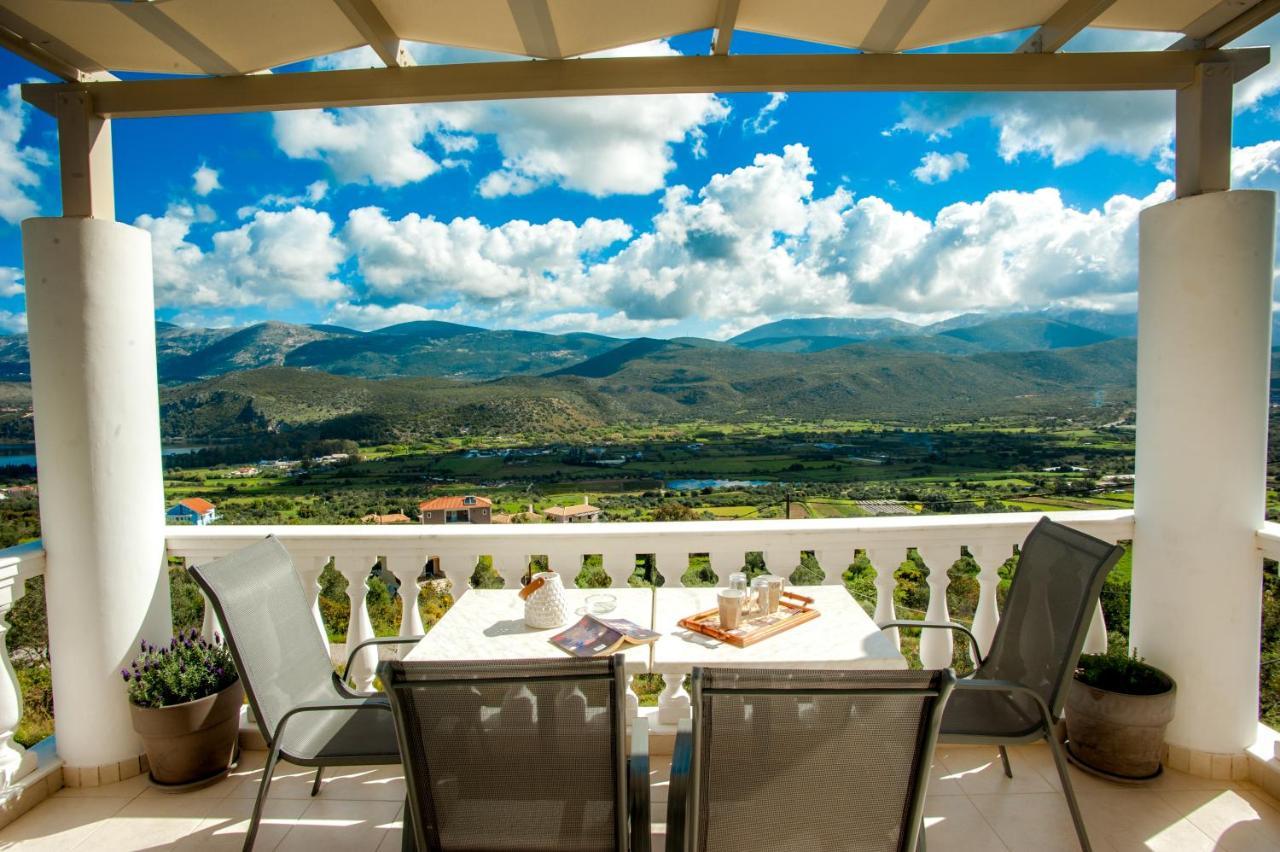 Nikos Apartments Spacious And Panoramic Αργοστόλι Εξωτερικό φωτογραφία