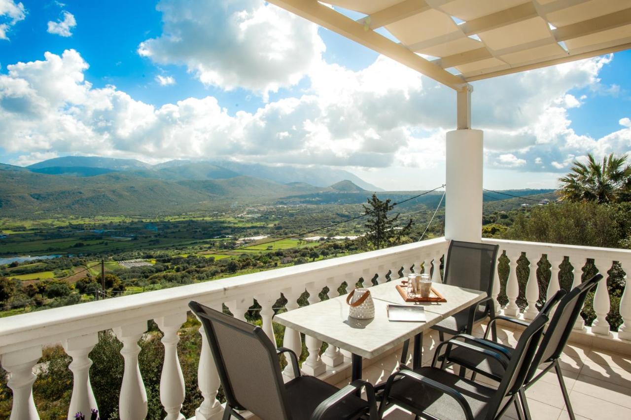 Nikos Apartments Spacious And Panoramic Αργοστόλι Εξωτερικό φωτογραφία